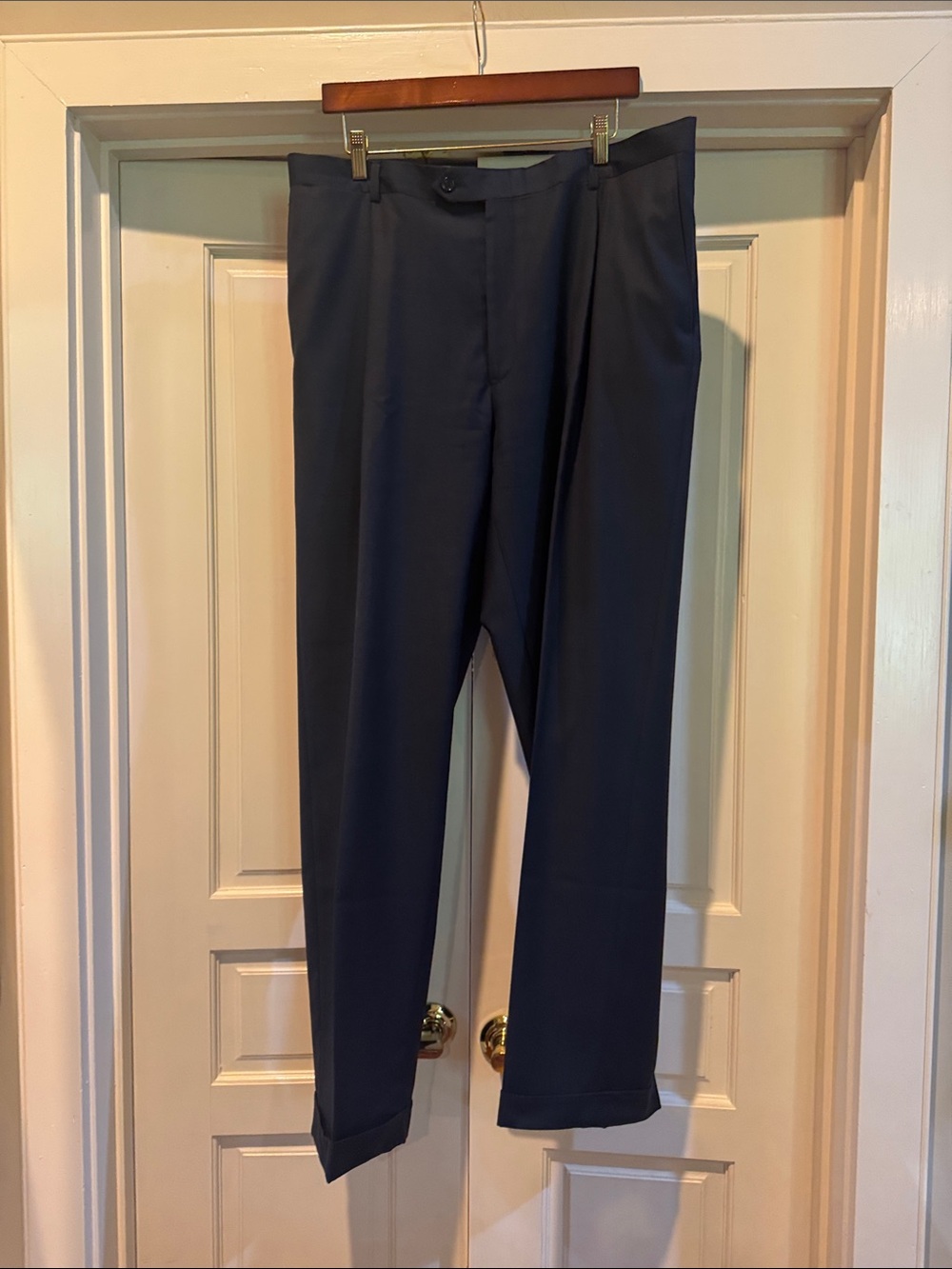 Daniel Cremieux Navy cuffed dress slacks